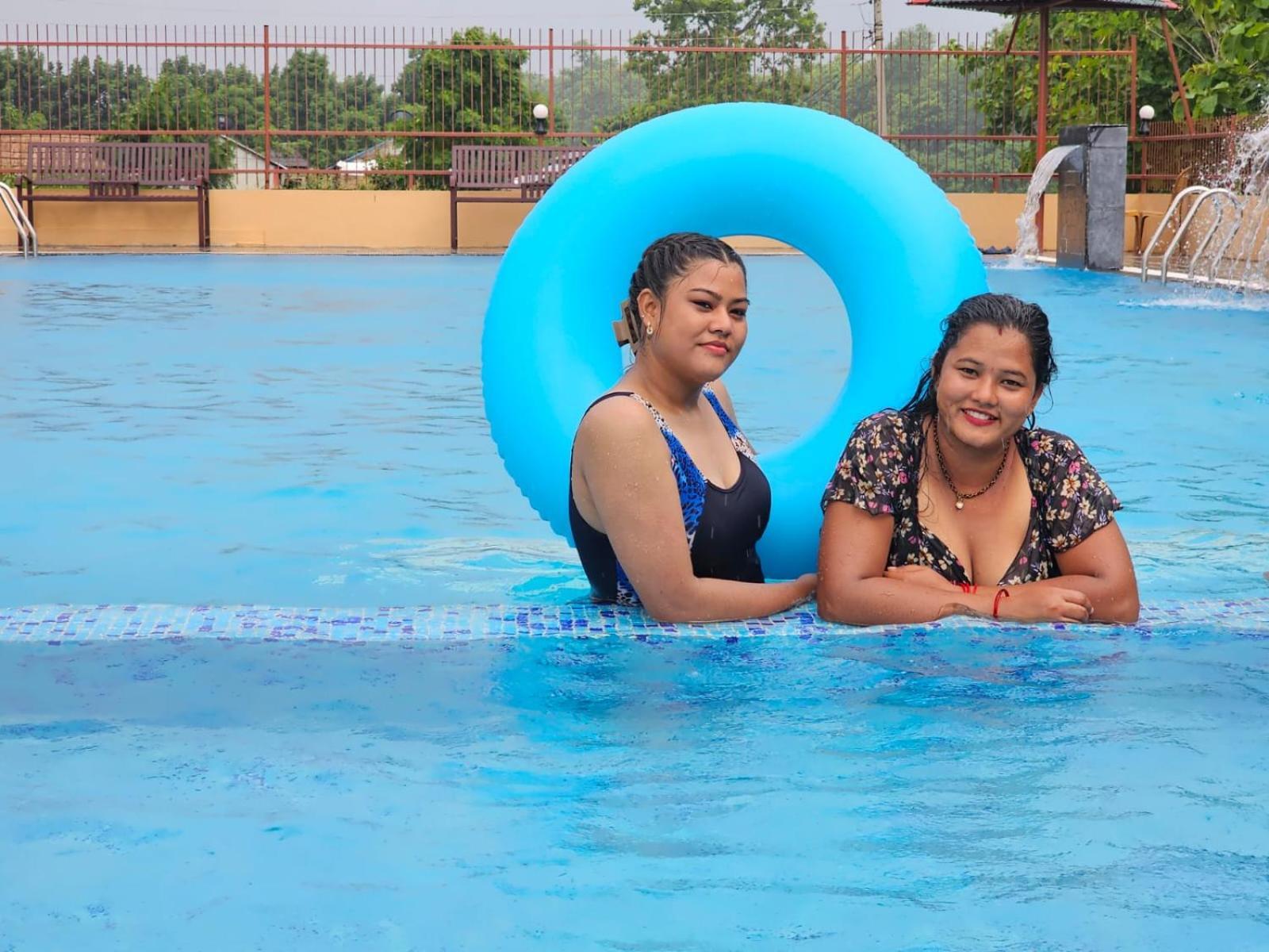 Sisai Park Village Chitwan Bagian luar foto